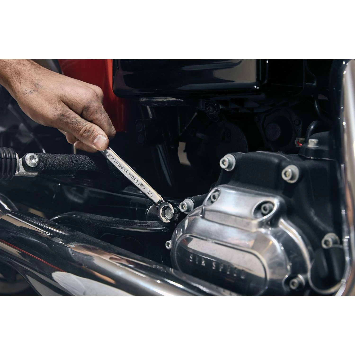 Craftsman 24 Mm X 24 Mm 12 Point Metric Combination Wrench 12.25 In. L 1 Pc 4 Craftsman 24 Mm X 24 Mm 12 Point Metric Combination Wrench 12.25 In. L 1 Pc - Image 2